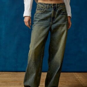 BDG Bella Baggy Jeans